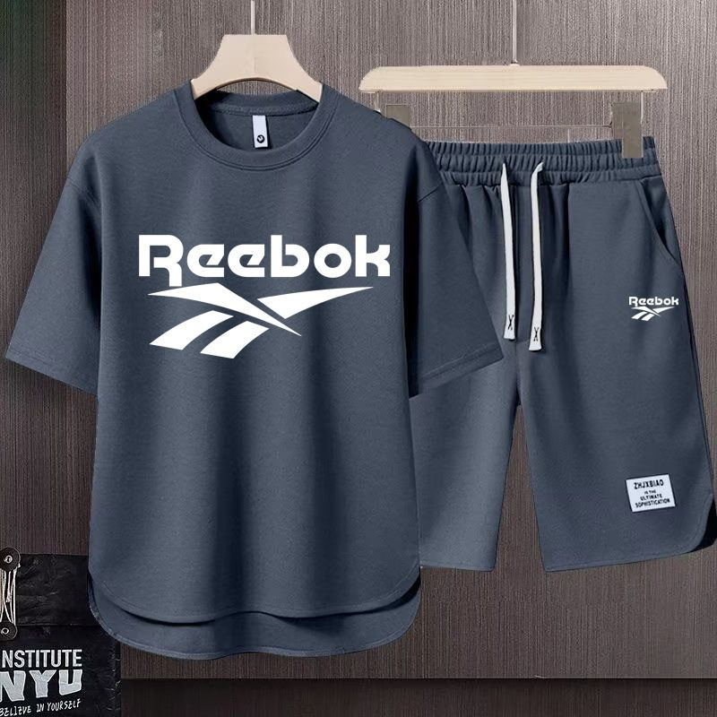 Костюм спортивный Reebok #1