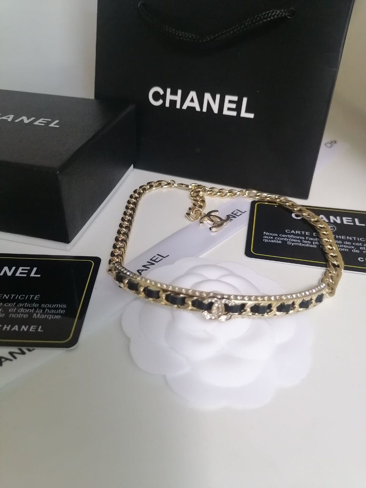 Колье чокер в образе CHANEL метал под золото с кожей в фирменной упаковке  #1