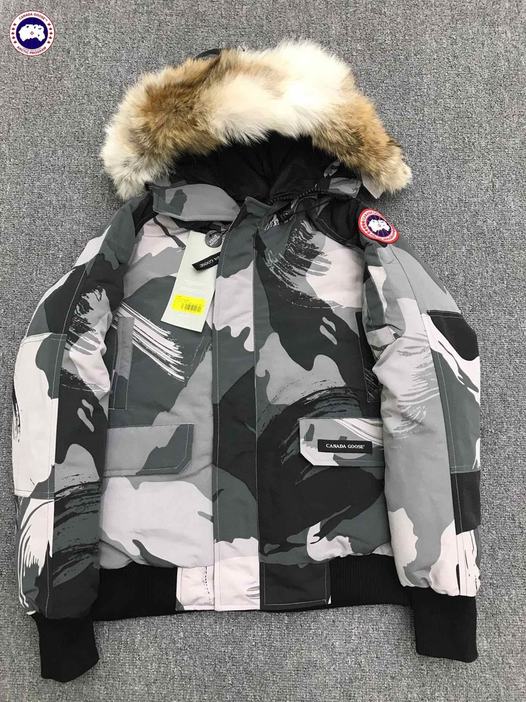 Пуховик CANADA GOOSE #1