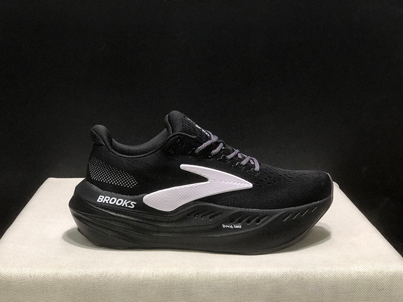 Кроссовки Brooks #1