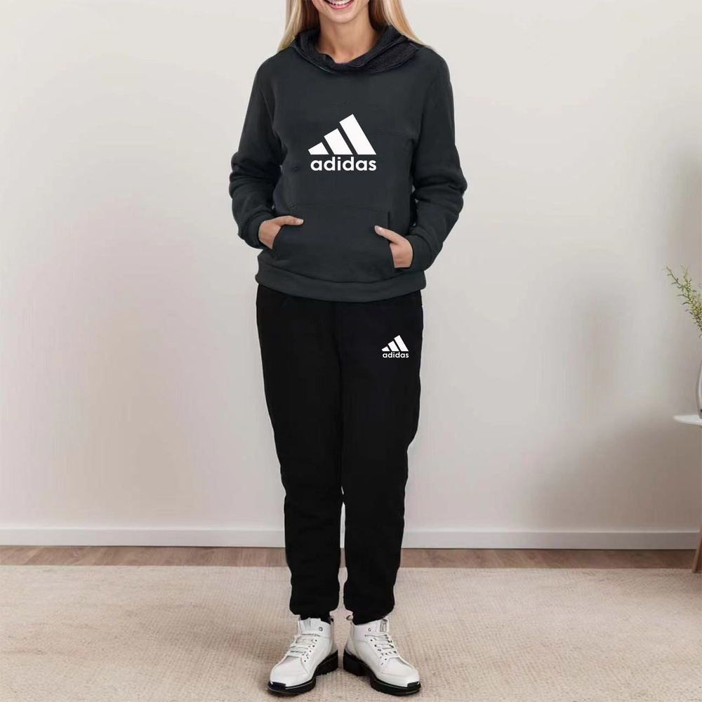 Костюм спортивный adidas #1