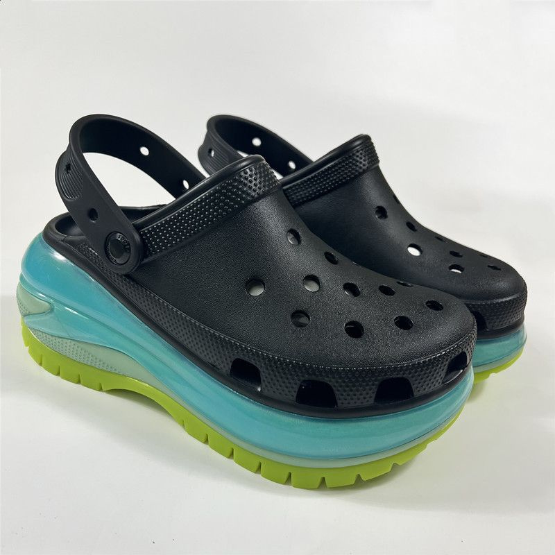 Тапочки Crocs Coast Clog #1