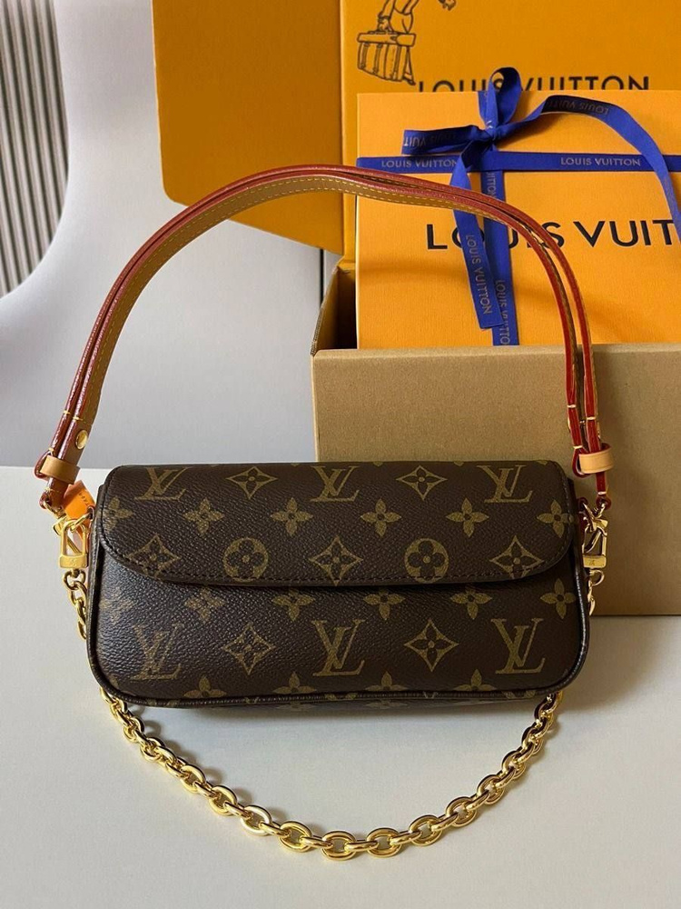 Louis Vuitton Сумка на плечо #1