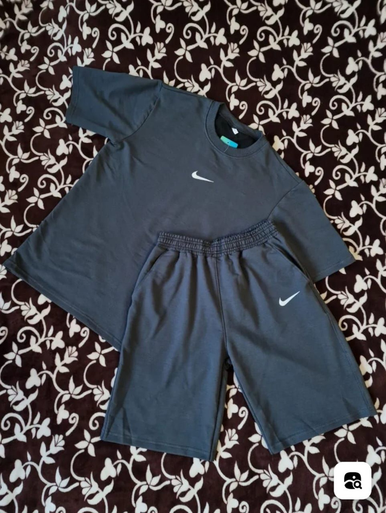 Костюм спортивный Nike #1