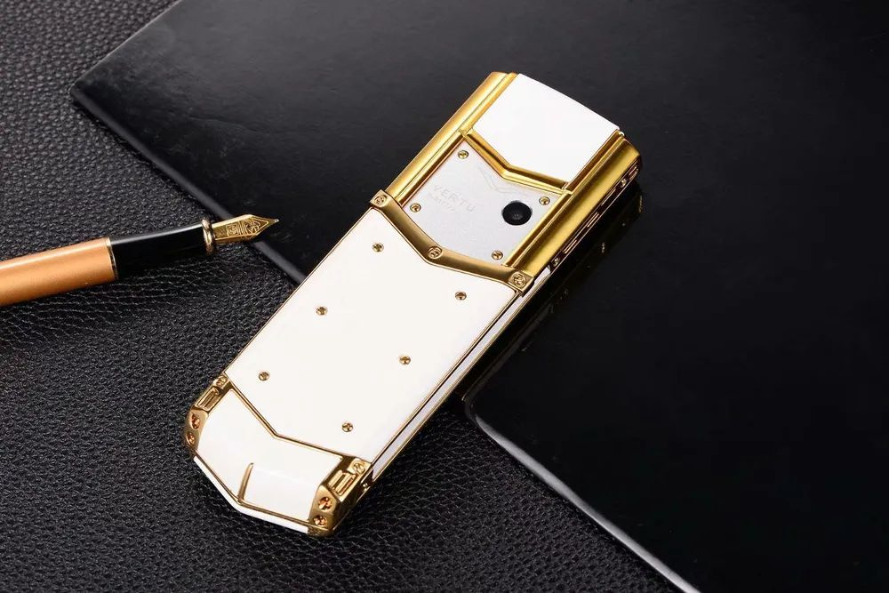 Мобильные телефоны VERTU (Верту) – купить сотовый телефон на OZON по ...