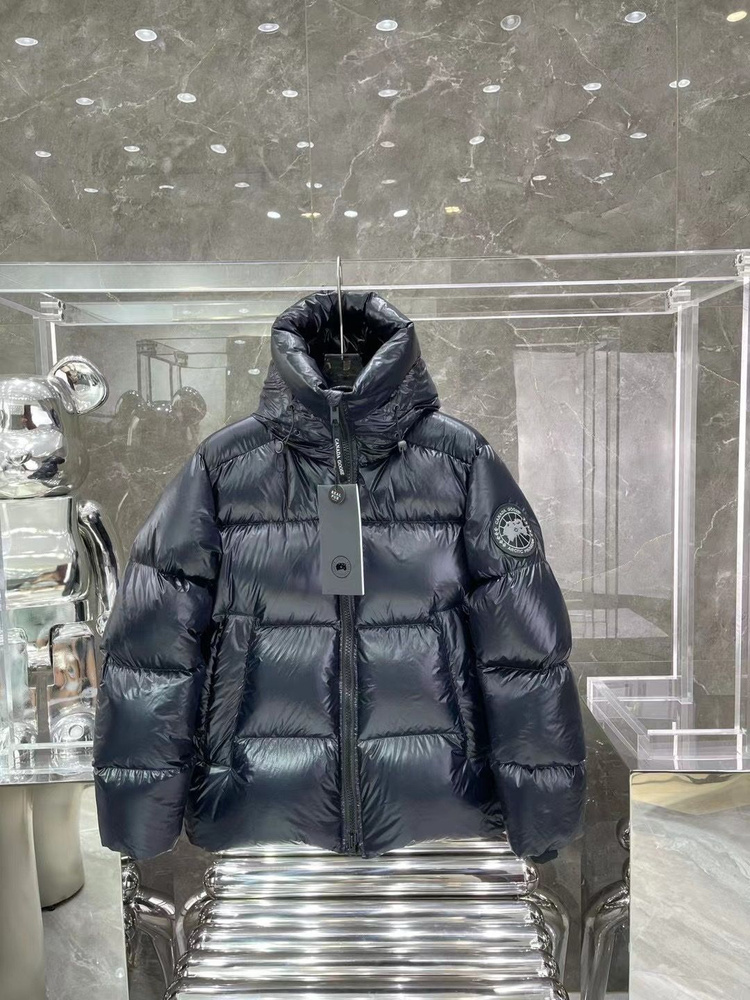 Пуховик CANADA GOOSE #1