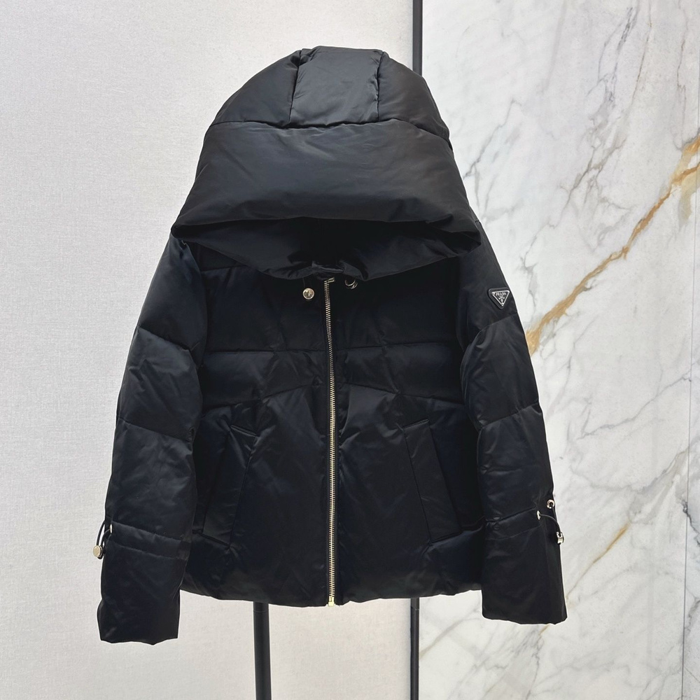Пуховик Prada #1