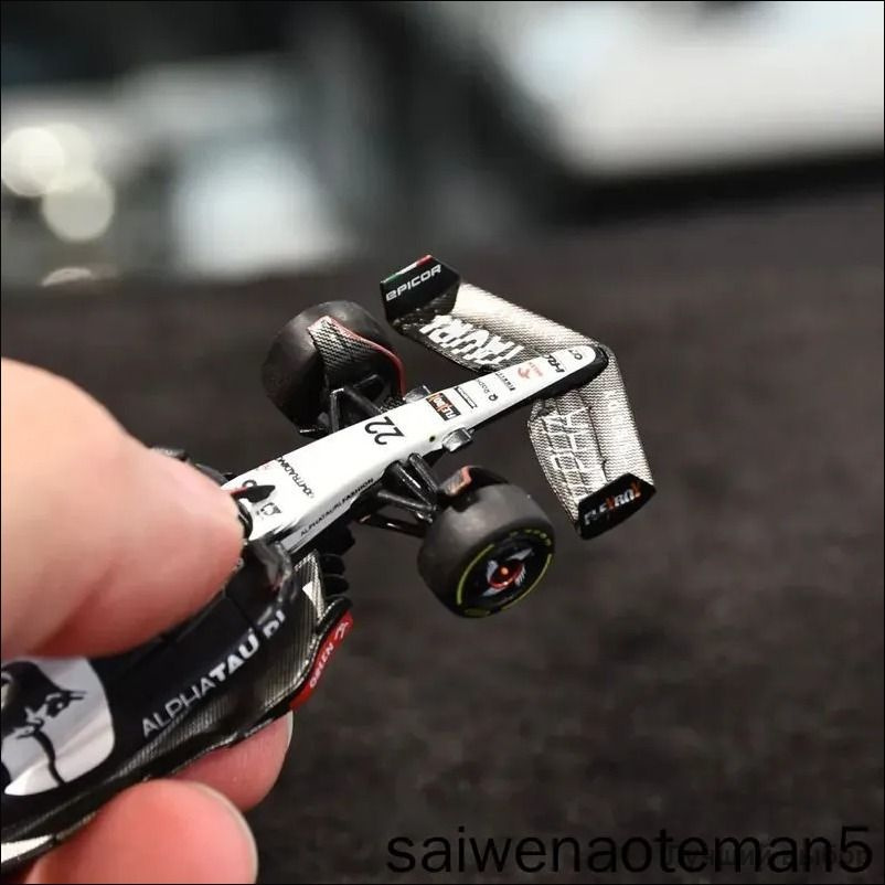 MINI GT 1:64 #726 AlphaTauri AT04 #22 Yuki Tsunoda 2023 F1 2023 Australian GP Коллекционная машинка #1