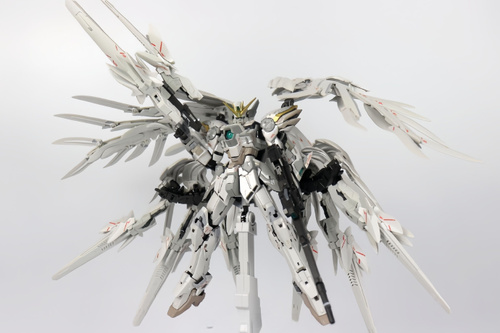 DABAN Gundam 8827 Wing Gundam Snow White Prelude 1/100 MG Сборная