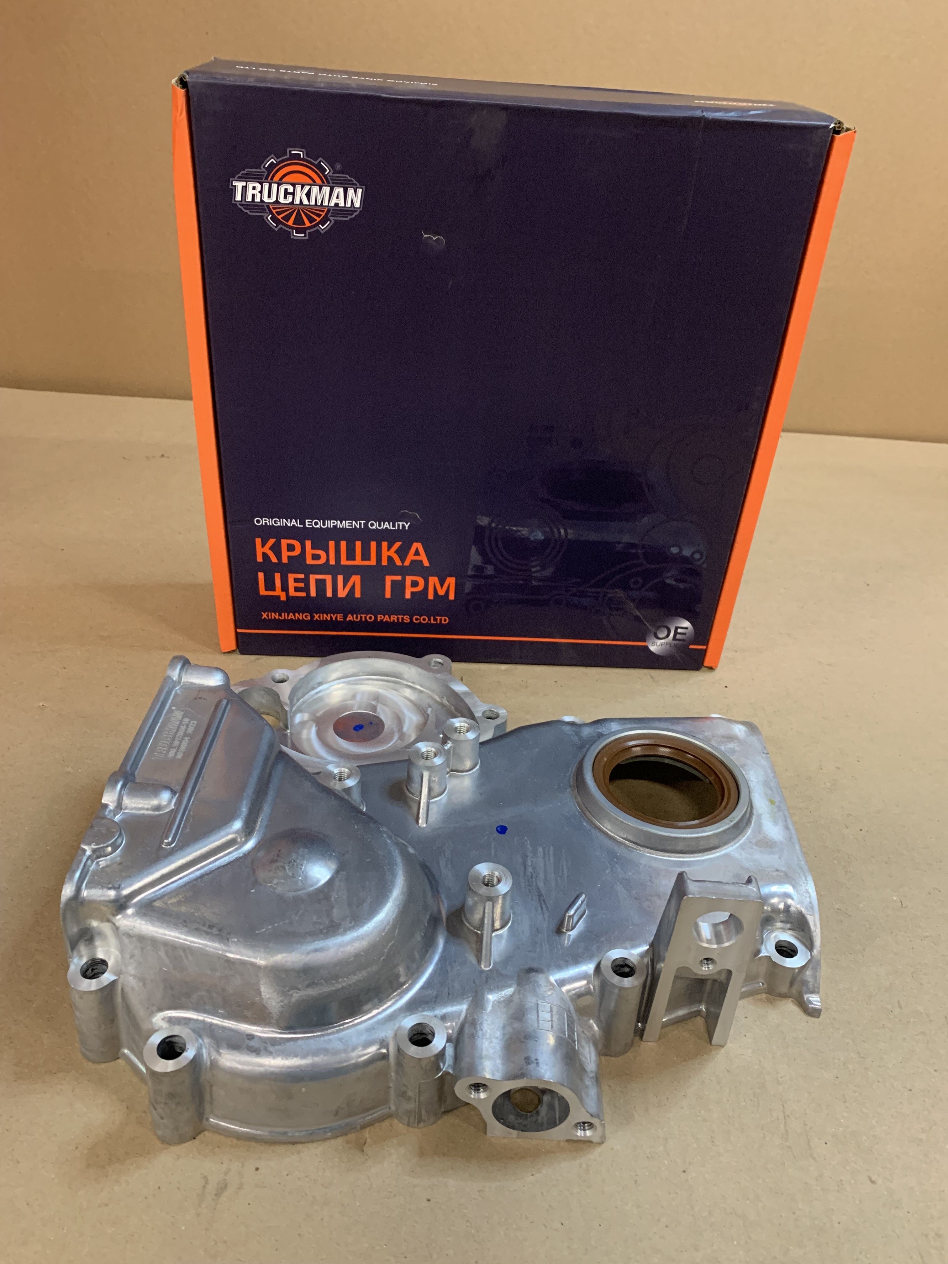 Крышка цепи с сальником 405, 406, 409 Truckman РАСПРОДАЖА