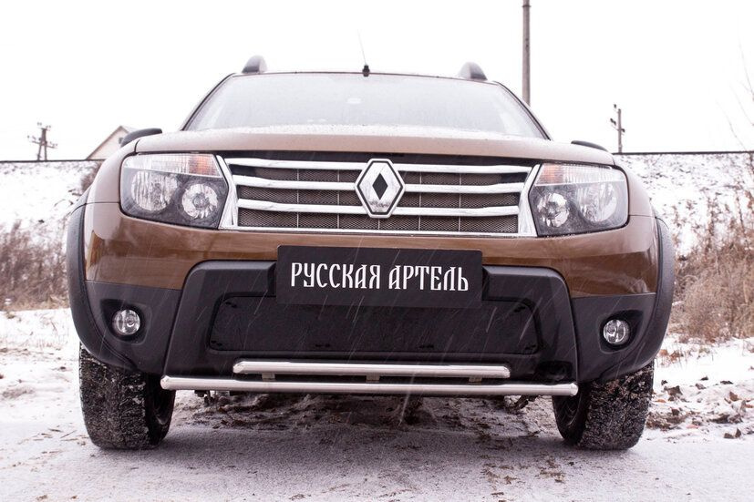 Зимняя заглушка решетки переднего бампера (без дхо и без обвеса) Renault Duster 2010 - 2014 (шагрень) #1