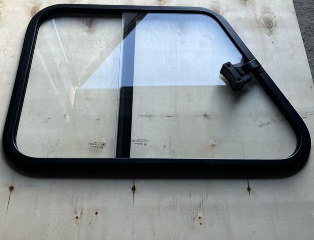 Окна на УАЗ (Раздвижные форточки) в передние двери 672x423 мм, комплект 2 штуки (ПРАВОЕ И ЛЕВОЕ) для #1