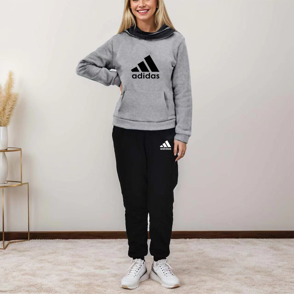 Костюм спортивный adidas #1