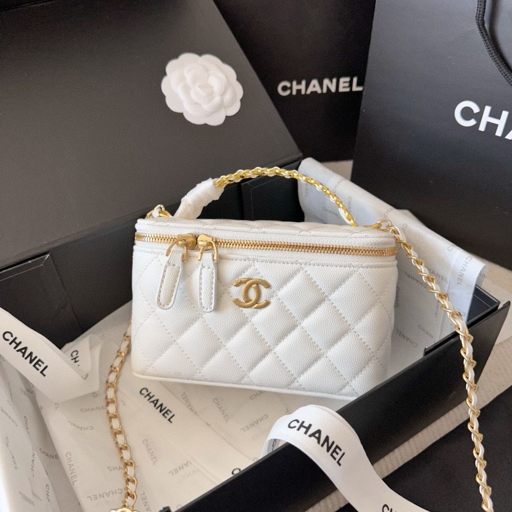 Chanel Косметичка #1