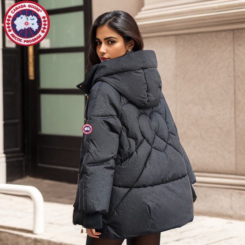 Пуховик CANADA GOOSE #1