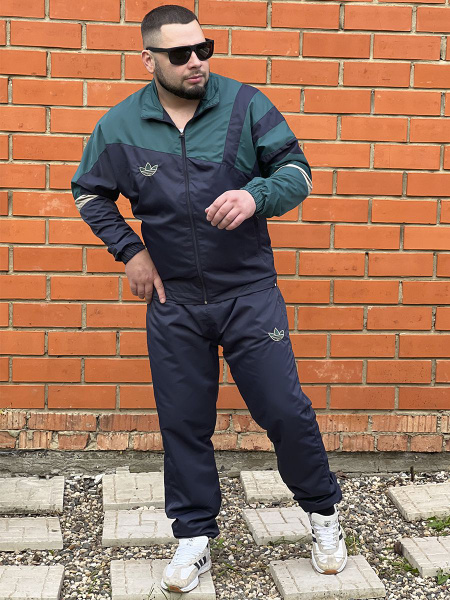 мужской спортивный костюм в стиле 2000х