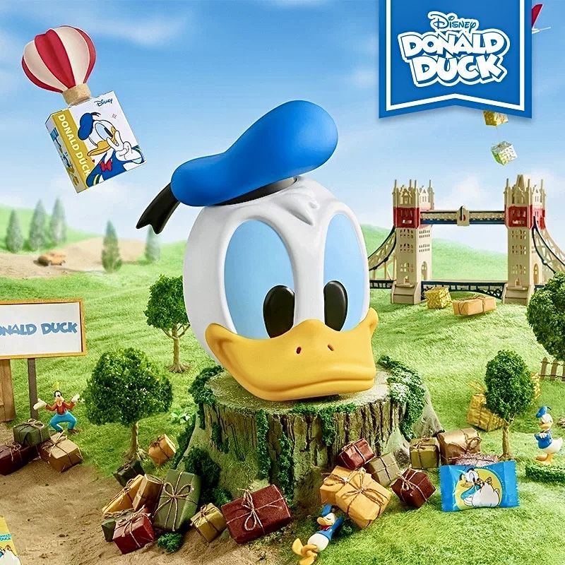 Дональд Дак большая фигурка со сладостями и копилка 27 см, Disney / Дисней