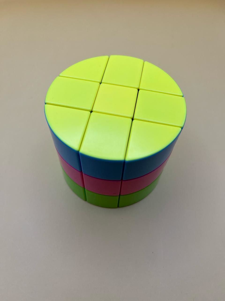 珠代ガレキ　Magic cube focus on GK 珠代ガレキ Magic cube focus on GK 珠代ガレキ Magic cube focus on