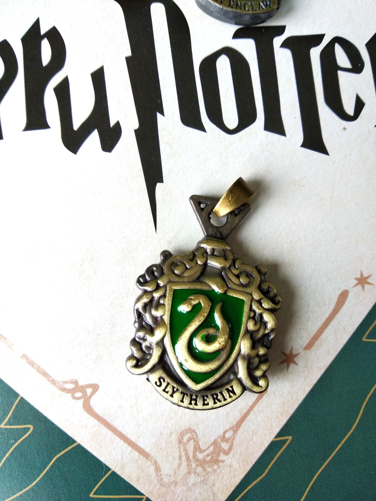 Кулон СЛИЗЕРИН Гарри Поттер Harry Potter - купить с доставкой по ...