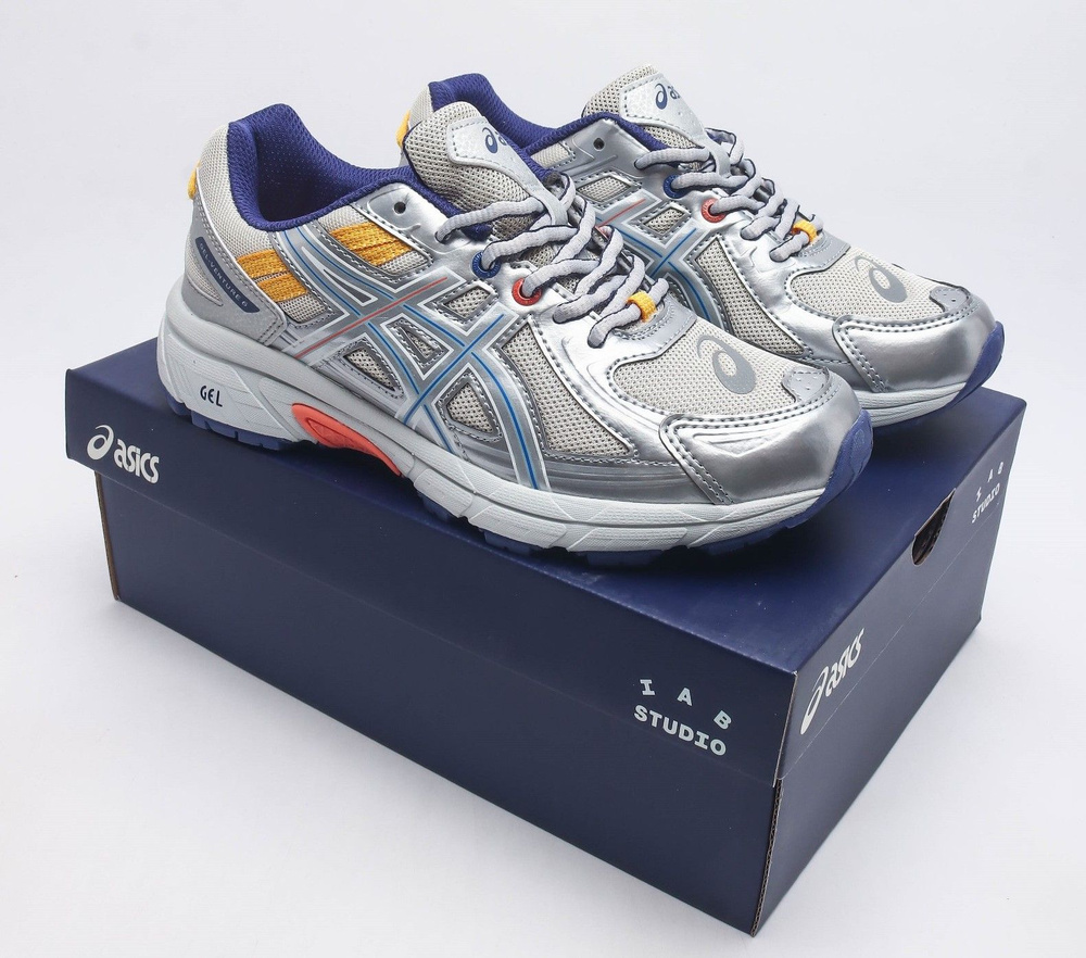 Кроссовки ASICS #1