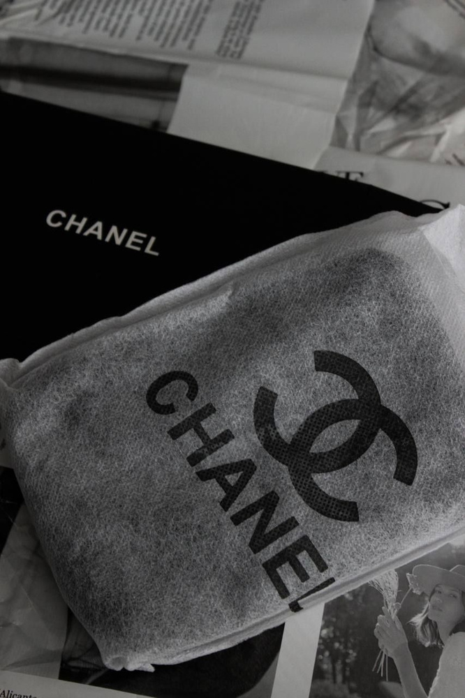 Chanel Косметичка #1