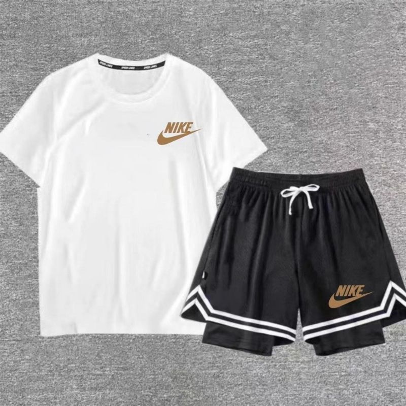 Костюм спортивный Nike #1