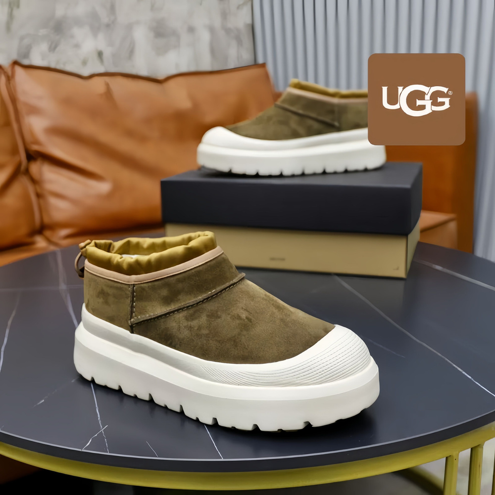 Ботинки UGG #1