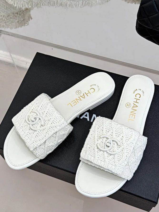 Тапочки Chanel #1