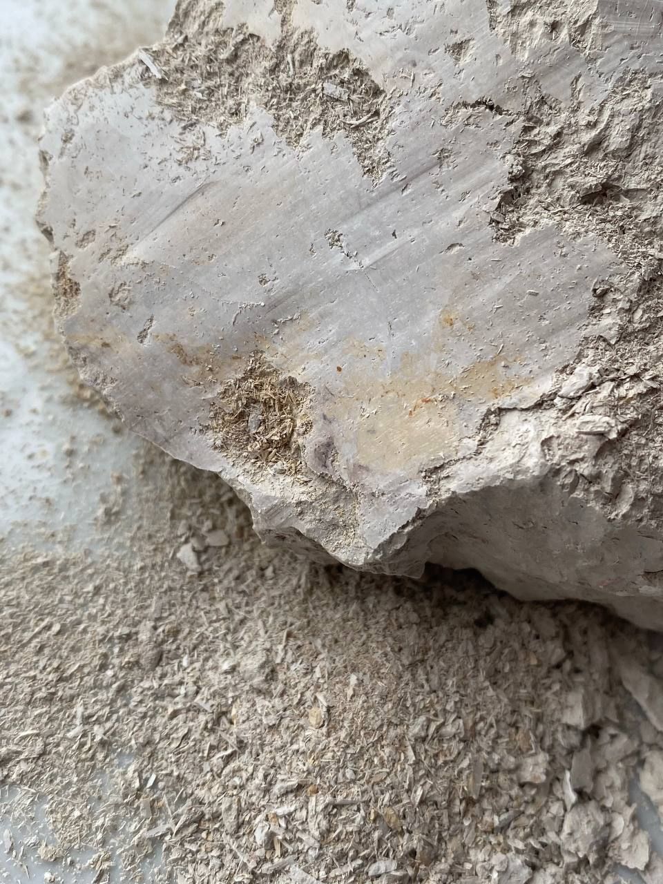 Пошаговый процесс приготовления раствора из шамотной глины