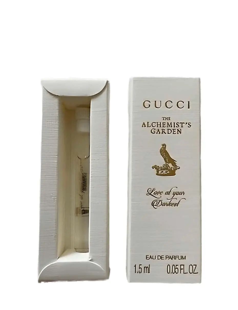 Gucci LOVE AT YOUR DARKEST Парфюмерная вода унисекс 1.5 мл купить