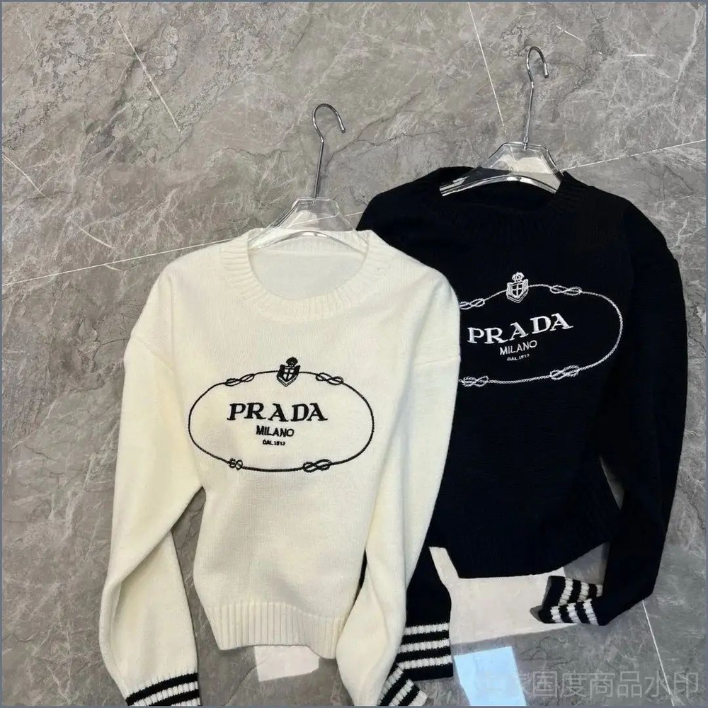 Свитер Prada #1