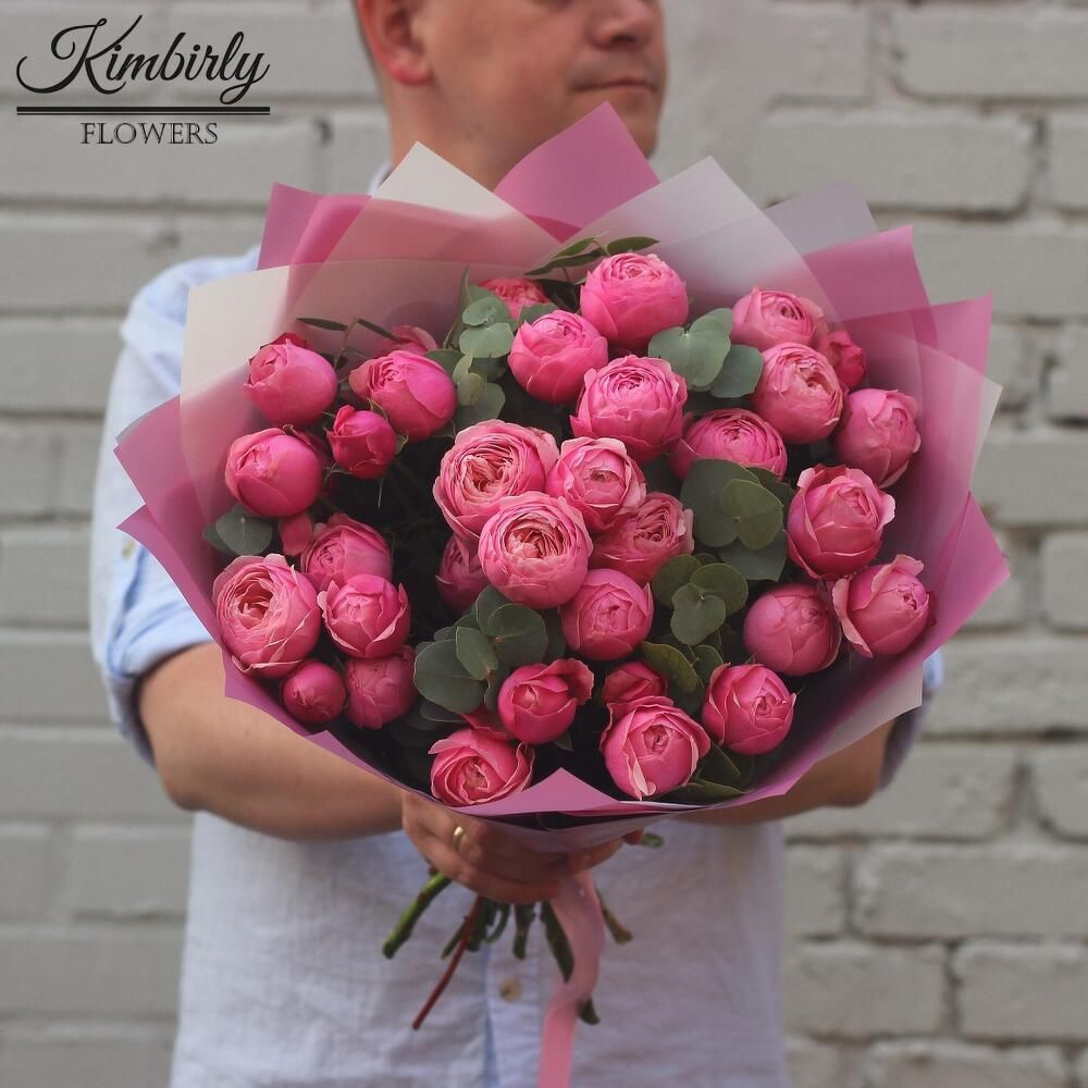 Роза, Кустовая роза, Пионовидная роза, Эвкалипт Kimbirly Flowers, цвет  букет из пионовидных кустовых роз, эвкалипта S, 7 шт купить по выгодной  цене в интернет-магазине OZON (705635025)