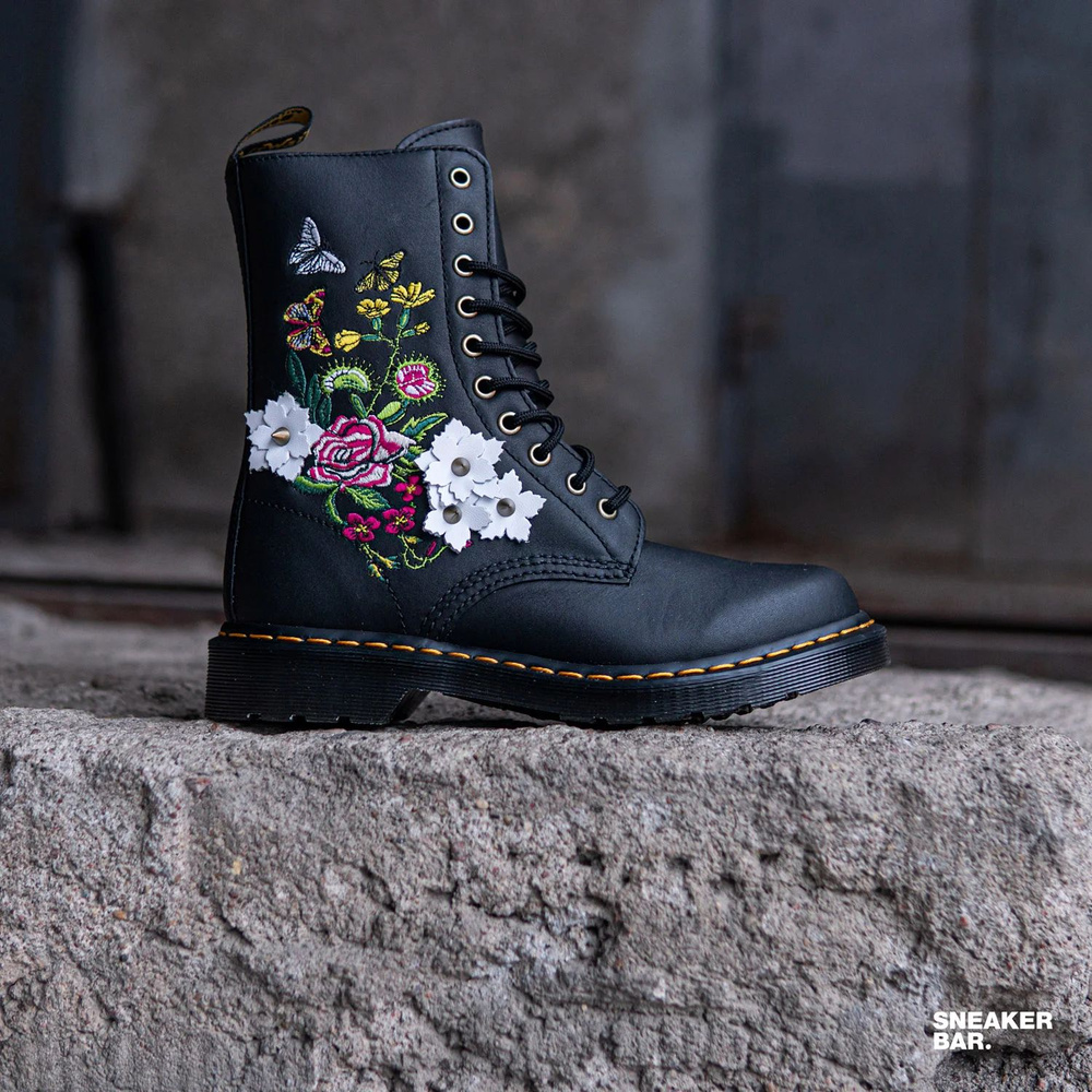 Ботинки Dr. Martens #1
