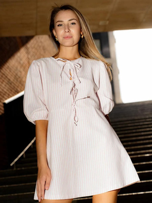 Құпия сөзсіз онлайн порно көру Юбка киген попка