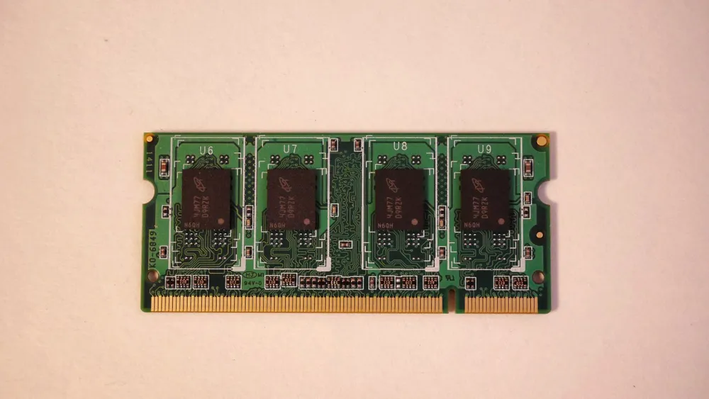 Оперативная память SO-DIMM DDR2 512Mb 1xдо 1 ГБ