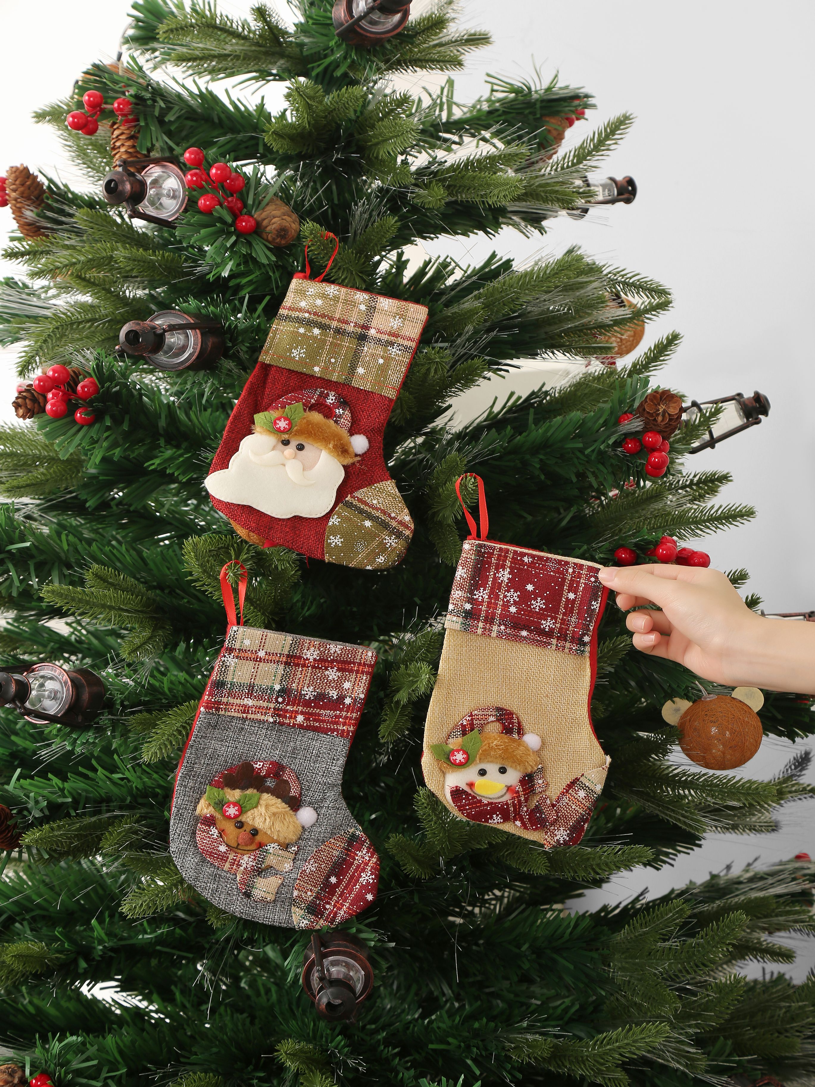 Новогодние носки Снеговик+Санта-Клаус+Олень в уп/ 3 штук 21*15CM Китай