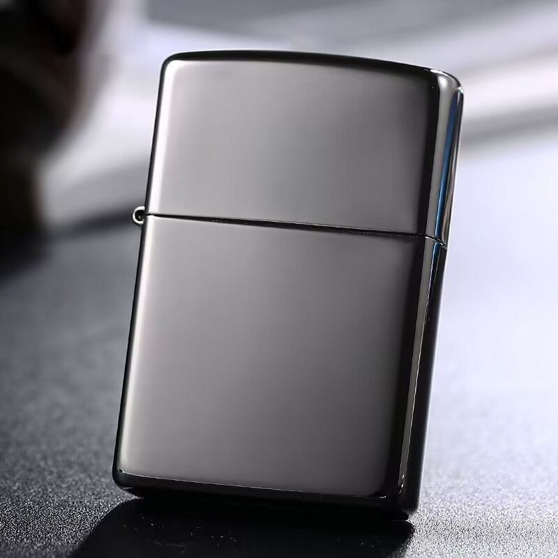 Zippo Бензиновая зажигалка #1