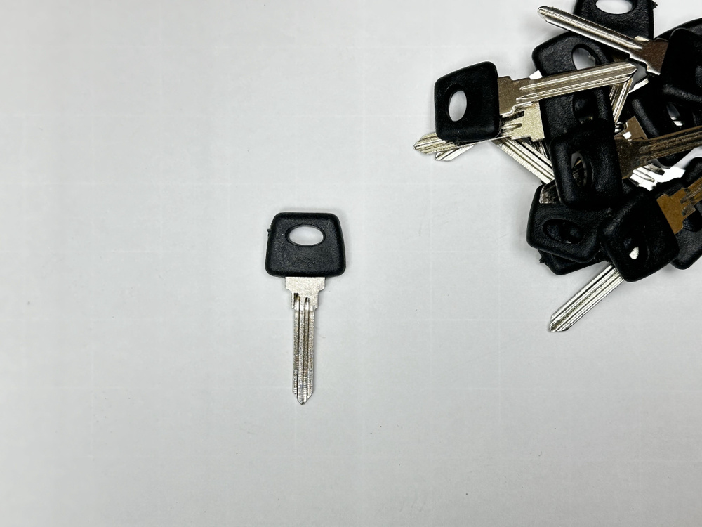 Заготовка ключа замка зажигания (50шт) ВАЗ 2108 2109 - MotoPARTS арт ...