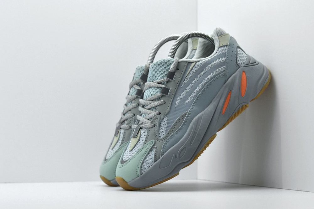 adidas x Yeezy Boost 700 v2 OZON 1525723797