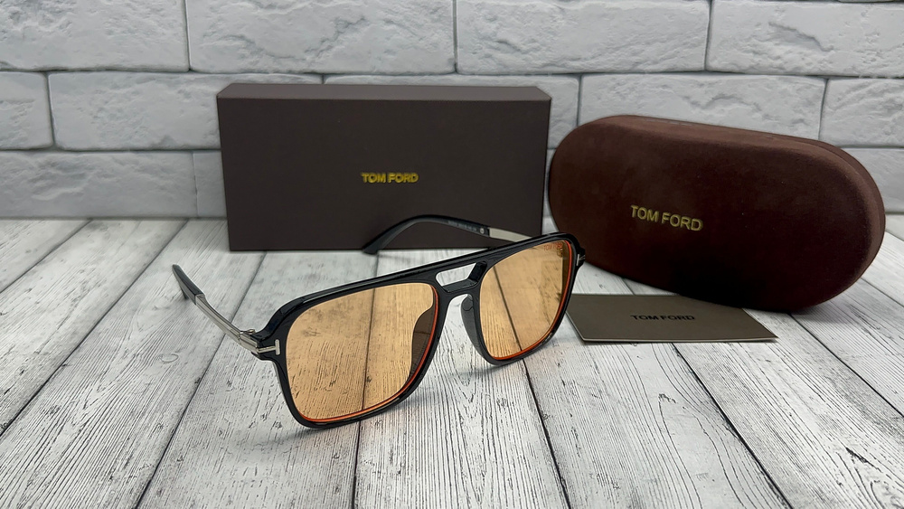 Tom Ford Очки солнцезащитные #1