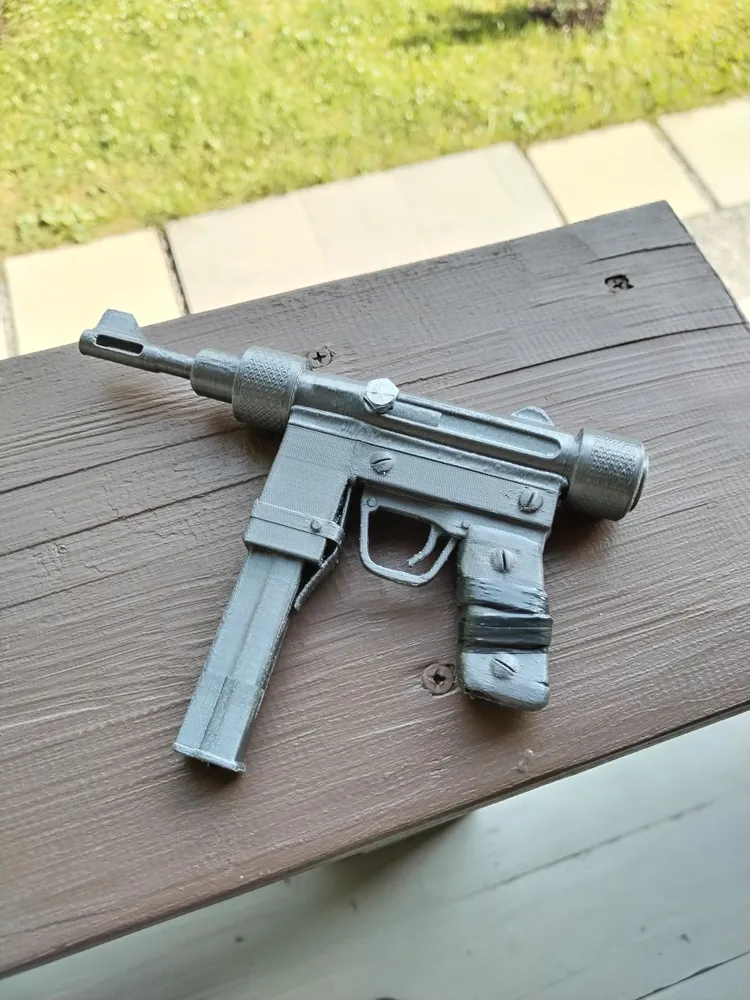 SMG  1:2