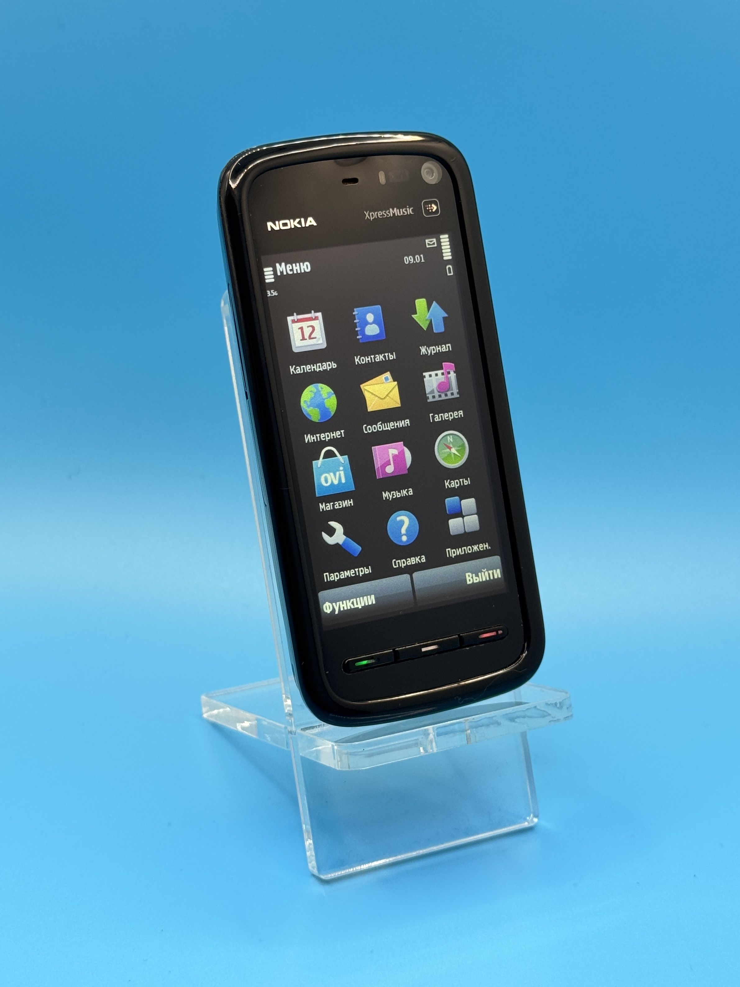 Жетілген мама порно Ferro Үлкен сиськи бар жалаңаш Альбинаның трахнатта тұрған фотосы.