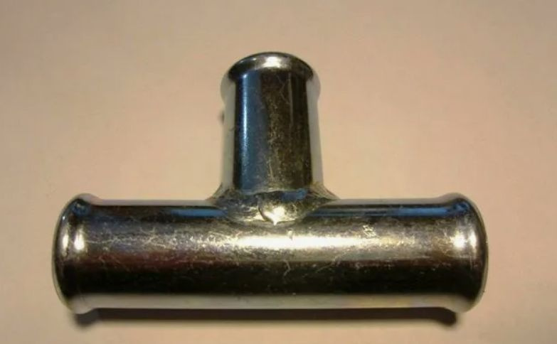 Трубка соединительная для патрубков тройник 22*22*22мм (2штуки). купить ...