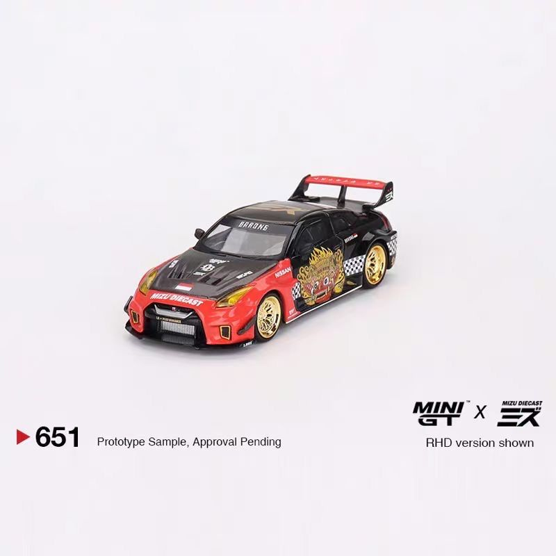 Модель коллекционная Mini GT 1:64 #651 Nissan GTR R35 LBK #1