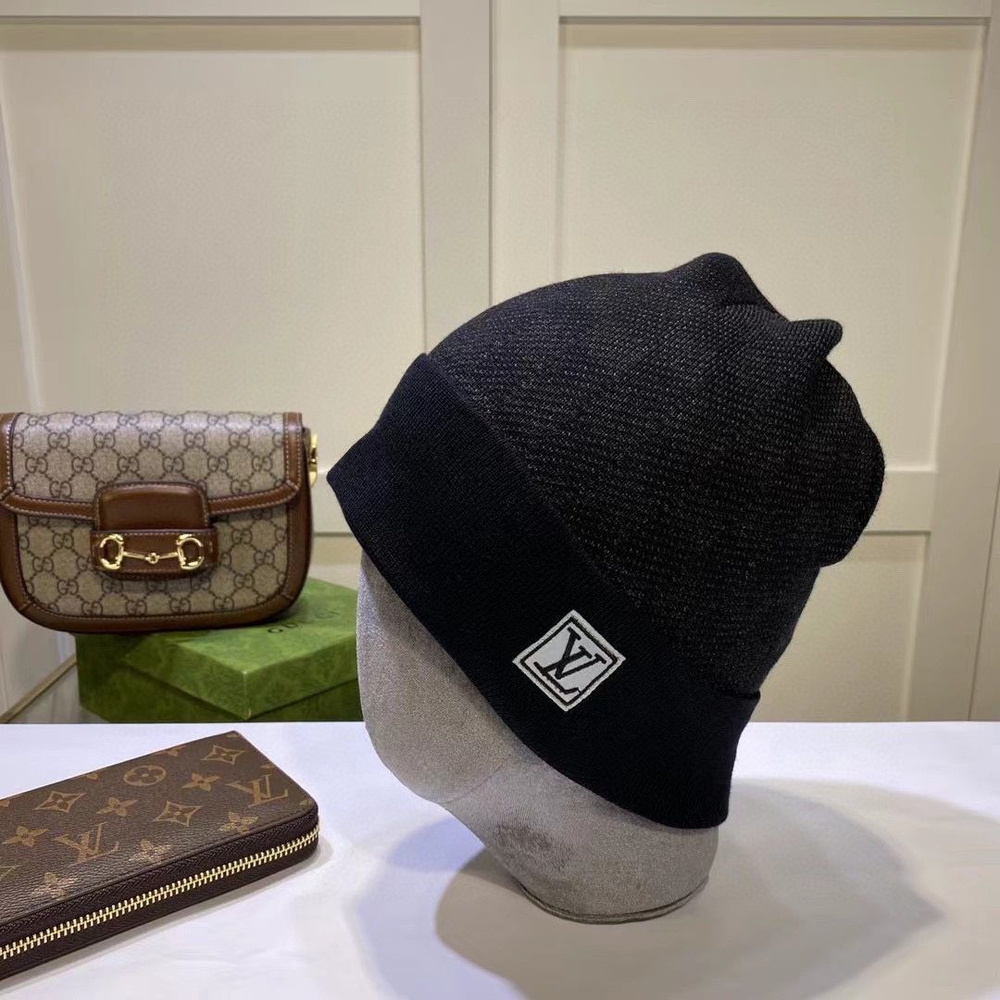 Шапка Louis Vuitton Fashion Beanies #1