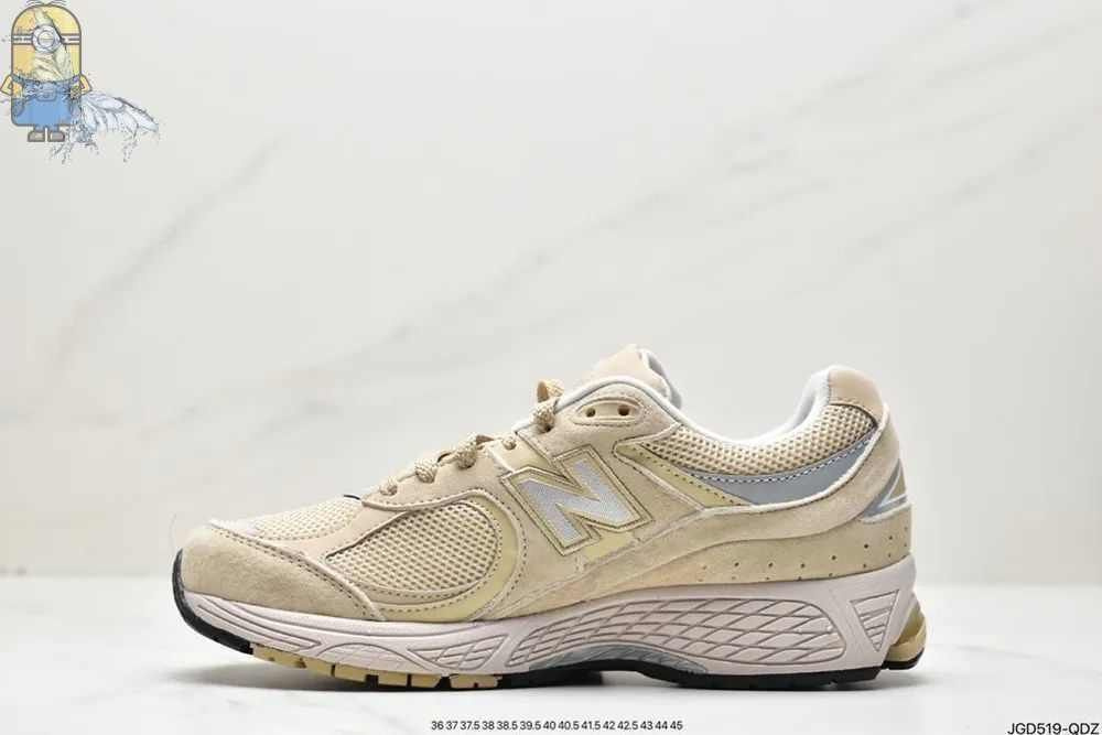 Кроссовки New Balance NB 2002R #1