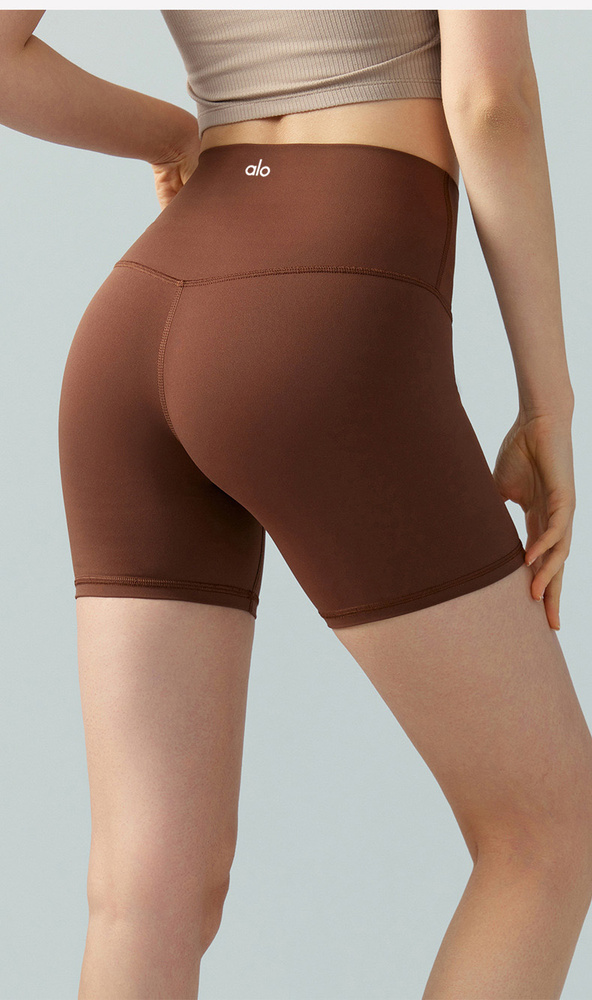 Шорты Alo Yoga #1