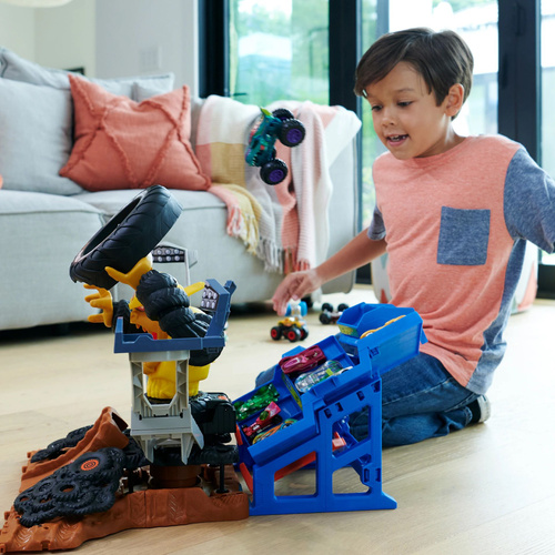 Игровой набор Hot Wheels Monster Trucks Arena Smashers MEGA-Wrex
