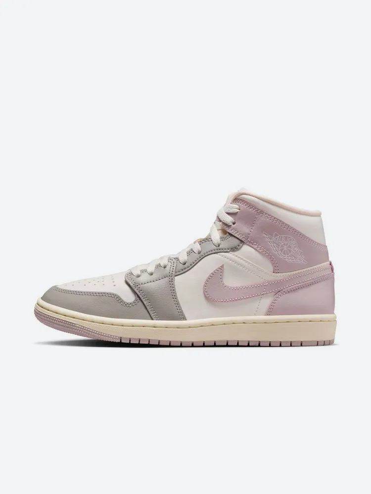 Кеды Jordan WMNS AIR 1 MID