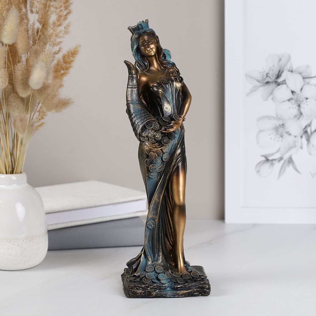 Статуэтка Фортуна, полистоун, 9,5 х 9,5 х 30 см Статуэтка Фортуна, полистоун, 9,5 х 9,5 х 30 см